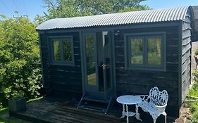 Rhodes To Serenity - Mermaid Shepherds Hut