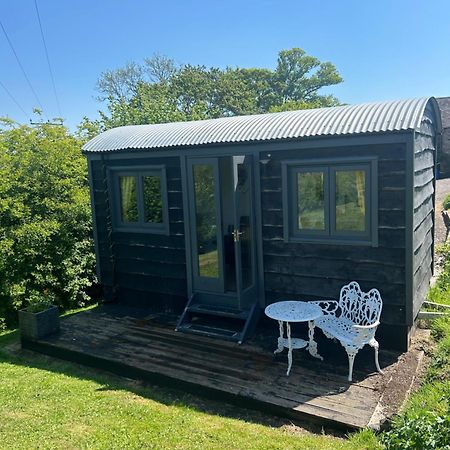 Rhodes To Serenity - Mermaid Shepherds Hut Stoke-on-Trent Exterior photo
